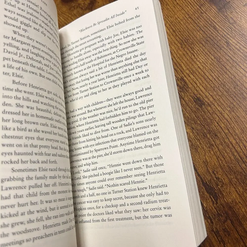 Immortal Life of Henrietta Lacks by Rebecca Skloot (2011, Trade Paperback)